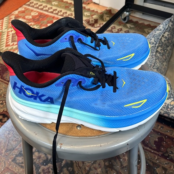 Hoka Clifton 9 - used - men’s 10.5 - 274 miles run on them - Picture 7 of 16